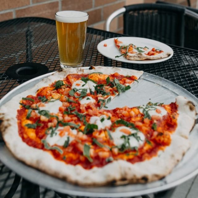 Margherita Pizza.